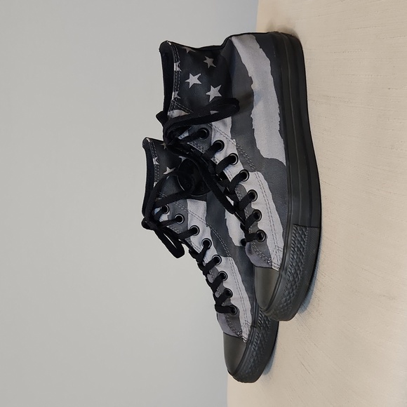 Converse Shoes - COPY - Converse AllStar Size 9.5 I accept any reasonable offers BACK TO SCHOOL …